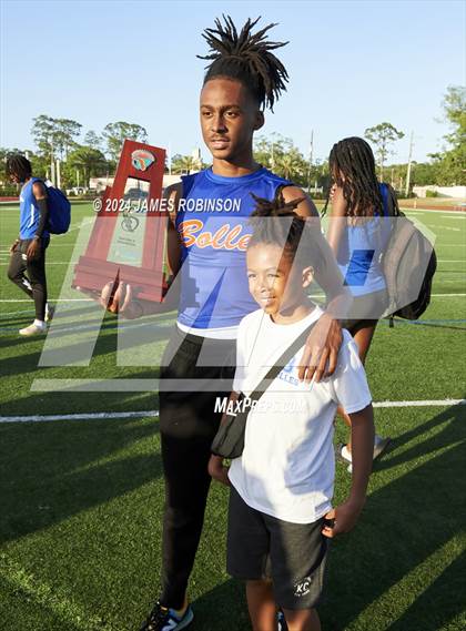 Thumbnail 2 in FHSAA District 3-2A (Awards) photogallery.