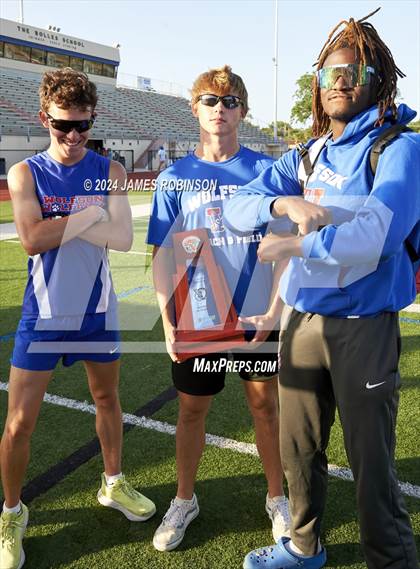 Thumbnail 2 in FHSAA District 3-2A (Awards) photogallery.