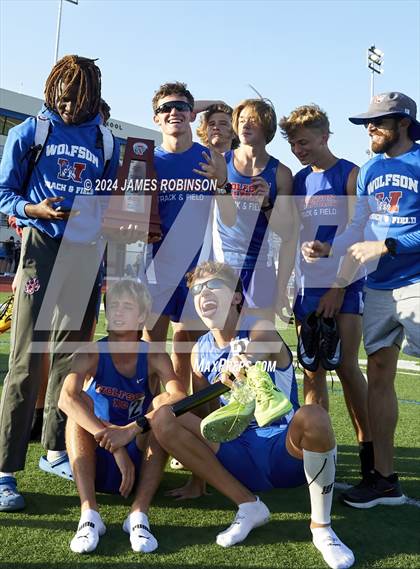 Thumbnail 2 in FHSAA District 3-2A (Awards) photogallery.