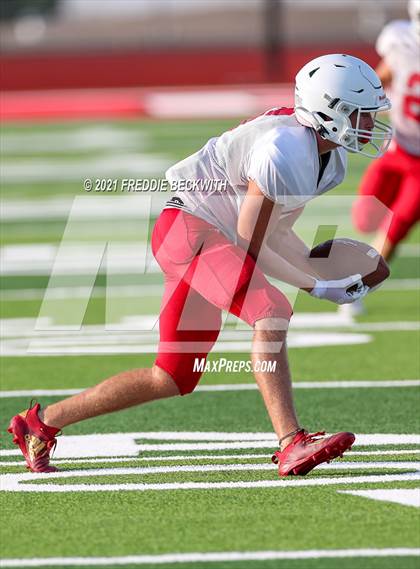Thumbnail 1 in JV: Sunnyvale @ Pottsboro (Scrimmage) photogallery.