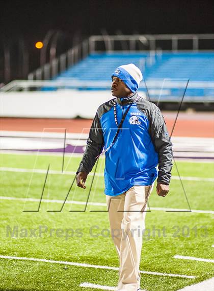 Thumbnail 2 in Del Oro vs. Serra (CIF NorCal Regional D1 Final) photogallery.