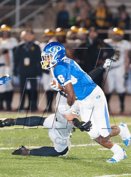 Thumbnail 1 in Del Oro vs. Serra (CIF NorCal Regional D1 Final) photogallery.
