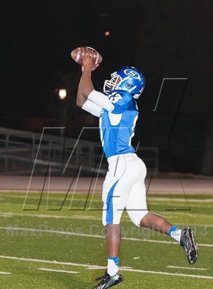 Thumbnail 2 in Del Oro vs. Serra (CIF NorCal Regional D1 Final) photogallery.
