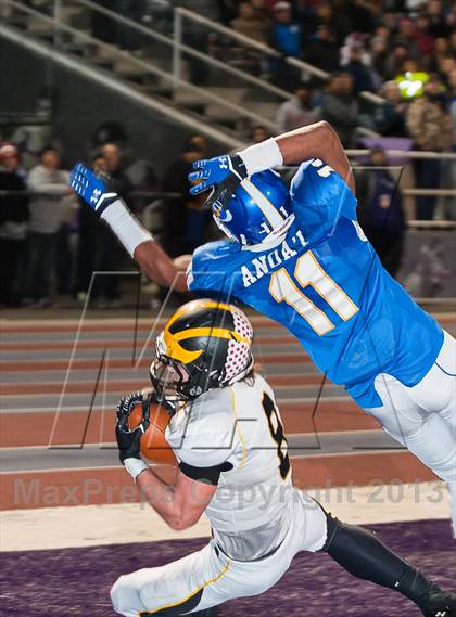 Thumbnail 3 in Del Oro vs. Serra (CIF NorCal Regional D1 Final) photogallery.