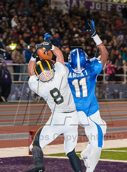 Thumbnail 2 in Del Oro vs. Serra (CIF NorCal Regional D1 Final) photogallery.