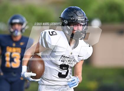 Thumbnail 2 in JV: Foothill @ Crean Lutheran photogallery.