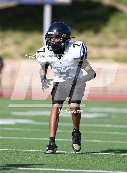 Thumbnail 1 in JV: Foothill @ Crean Lutheran photogallery.