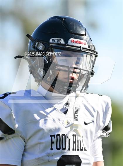 Thumbnail 2 in JV: Foothill @ Crean Lutheran photogallery.