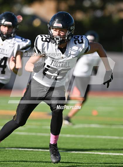 Thumbnail 2 in JV: Foothill @ Crean Lutheran photogallery.