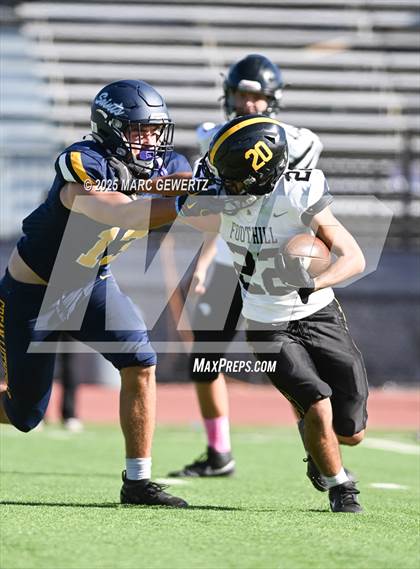Thumbnail 3 in JV: Foothill @ Crean Lutheran photogallery.