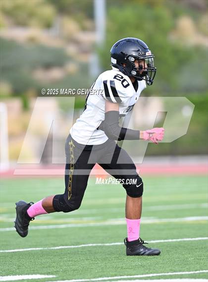 Thumbnail 2 in JV: Foothill @ Crean Lutheran photogallery.