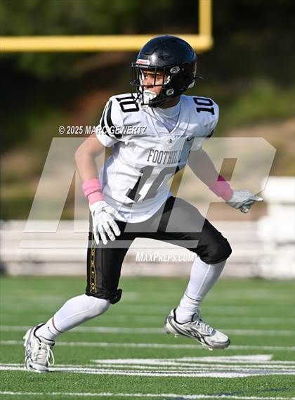 Thumbnail 2 in JV: Foothill @ Crean Lutheran photogallery.