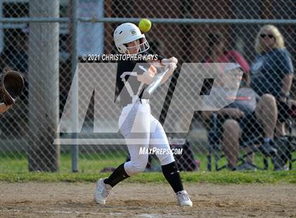 Thumbnail 2 in Crab Orchard @ Benton photogallery.