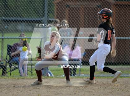 Thumbnail 2 in Crab Orchard @ Benton photogallery.