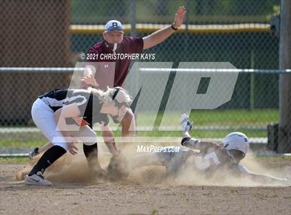 Thumbnail 2 in Crab Orchard @ Benton photogallery.
