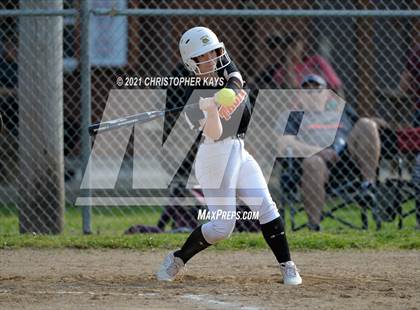 Thumbnail 1 in Crab Orchard @ Benton photogallery.