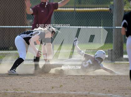 Thumbnail 2 in Crab Orchard @ Benton photogallery.