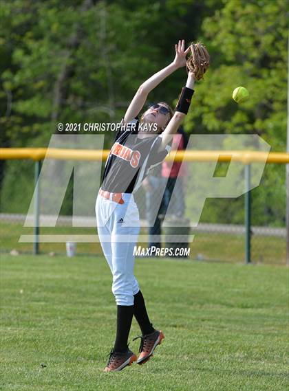 Thumbnail 2 in Crab Orchard @ Benton photogallery.