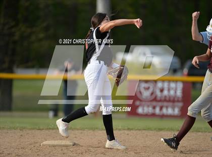 Thumbnail 3 in Crab Orchard @ Benton photogallery.