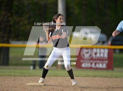 Thumbnail 1 in Crab Orchard @ Benton photogallery.