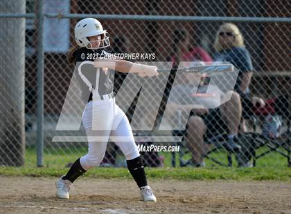 Thumbnail 3 in Crab Orchard @ Benton photogallery.