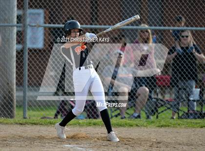 Thumbnail 2 in Crab Orchard @ Benton photogallery.
