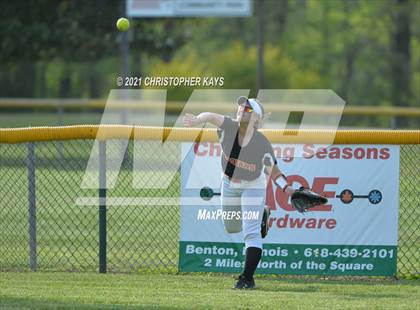 Thumbnail 2 in Crab Orchard @ Benton photogallery.