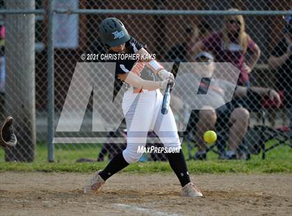 Thumbnail 2 in Crab Orchard @ Benton photogallery.
