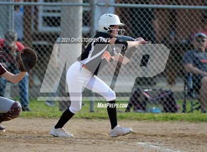 Thumbnail 3 in Crab Orchard @ Benton photogallery.
