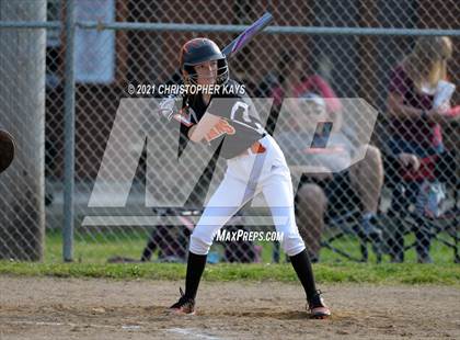 Thumbnail 3 in Crab Orchard @ Benton photogallery.