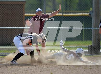 Thumbnail 3 in Crab Orchard @ Benton photogallery.