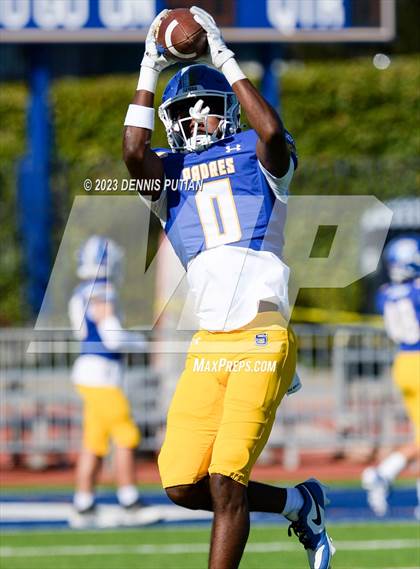 Thumbnail 1 in Salinas @ Serra (CIF CCS Open Division Quarterfinals) photogallery.