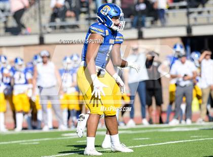 Thumbnail 2 in Salinas @ Serra (CIF CCS Open Division Quarterfinals) photogallery.