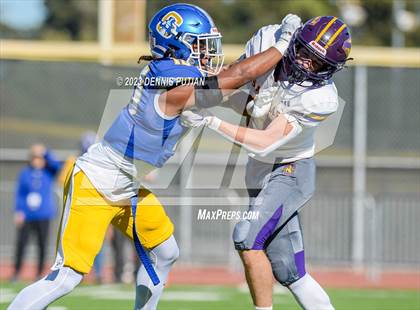 Thumbnail 3 in Salinas @ Serra (CIF CCS Open Division Quarterfinals) photogallery.