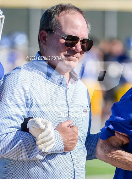 Thumbnail 3 in Salinas @ Serra (CIF CCS Open Division Quarterfinals) photogallery.