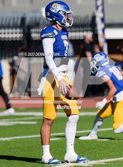 Thumbnail 3 in Salinas @ Serra (CIF CCS Open Division Quarterfinals) photogallery.