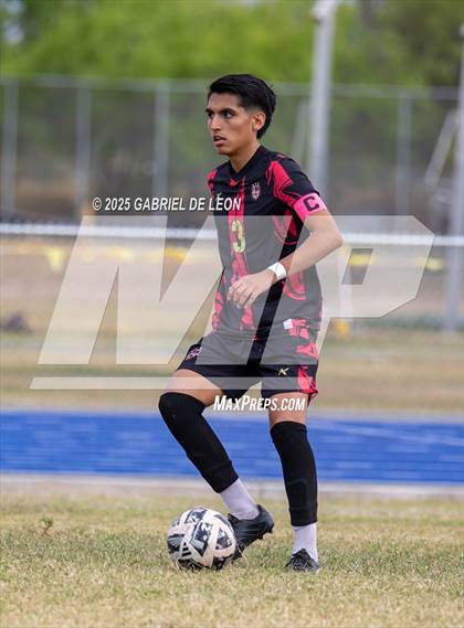 Thumbnail 3 in Progreso @ Port Isabel (Uil Region IV 4A D1 Bi-District Soccer) photogallery.