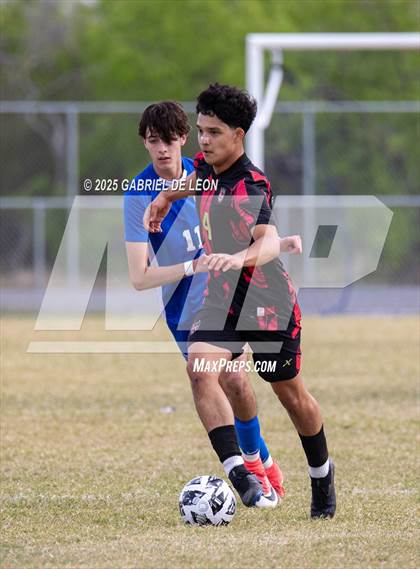Thumbnail 2 in Progreso @ Port Isabel (Uil Region IV 4A D1 Bi-District Soccer) photogallery.