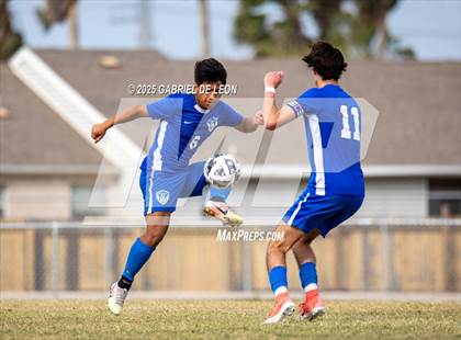 Thumbnail 3 in Progreso @ Port Isabel (Uil Region IV 4A D1 Bi-District Soccer) photogallery.
