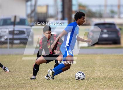 Thumbnail 3 in Progreso @ Port Isabel (Uil Region IV 4A D1 Bi-District Soccer) photogallery.