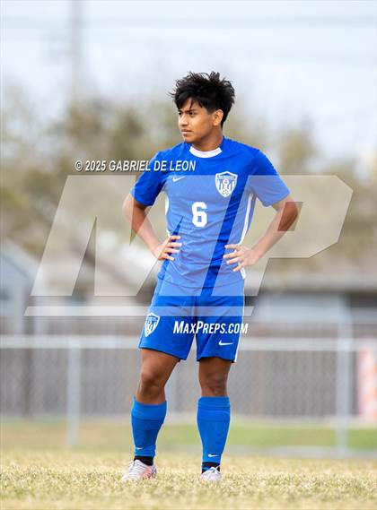 Thumbnail 3 in Progreso @ Port Isabel (Uil Region IV 4A D1 Bi-District Soccer) photogallery.