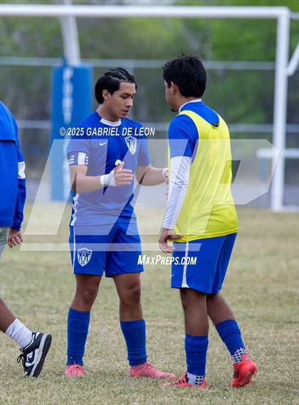 Thumbnail 1 in Progreso @ Port Isabel (Uil Region IV 4A D1 Bi-District Soccer) photogallery.