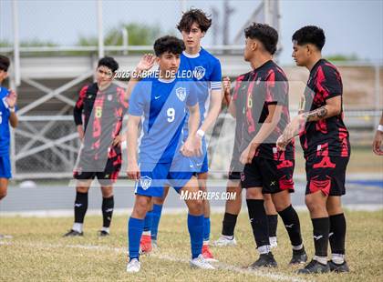 Thumbnail 2 in Progreso @ Port Isabel (Uil Region IV 4A D1 Bi-District Soccer) photogallery.