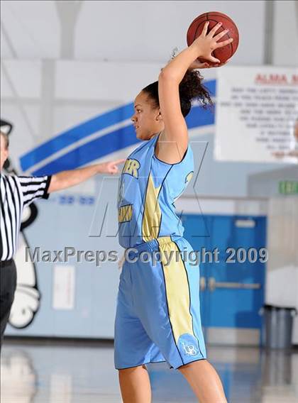 Thumbnail 1 in Burbank vs. Granite Bay (Bulldog Winter Classic) photogallery.