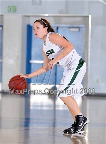 Thumbnail 3 in Burbank vs. Granite Bay (Bulldog Winter Classic) photogallery.