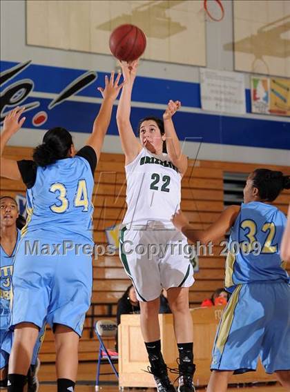 Thumbnail 1 in Burbank vs. Granite Bay (Bulldog Winter Classic) photogallery.