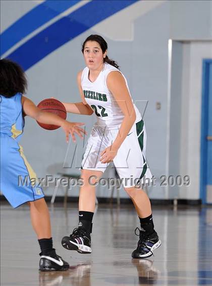 Thumbnail 1 in Burbank vs. Granite Bay (Bulldog Winter Classic) photogallery.