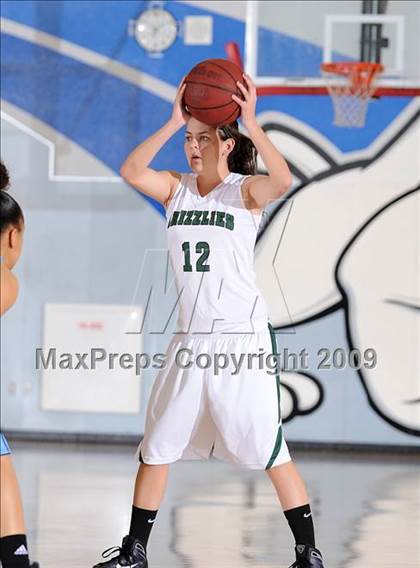 Thumbnail 2 in Burbank vs. Granite Bay (Bulldog Winter Classic) photogallery.