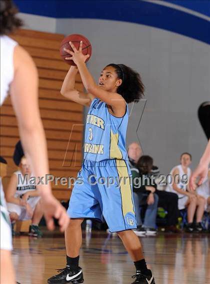 Thumbnail 1 in Burbank vs. Granite Bay (Bulldog Winter Classic) photogallery.