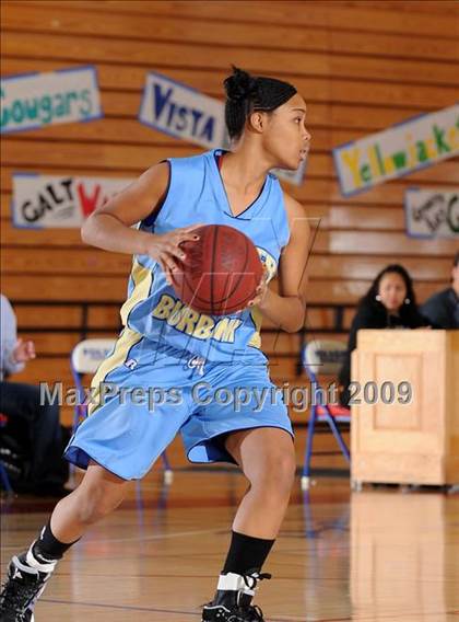 Thumbnail 2 in Burbank vs. Granite Bay (Bulldog Winter Classic) photogallery.